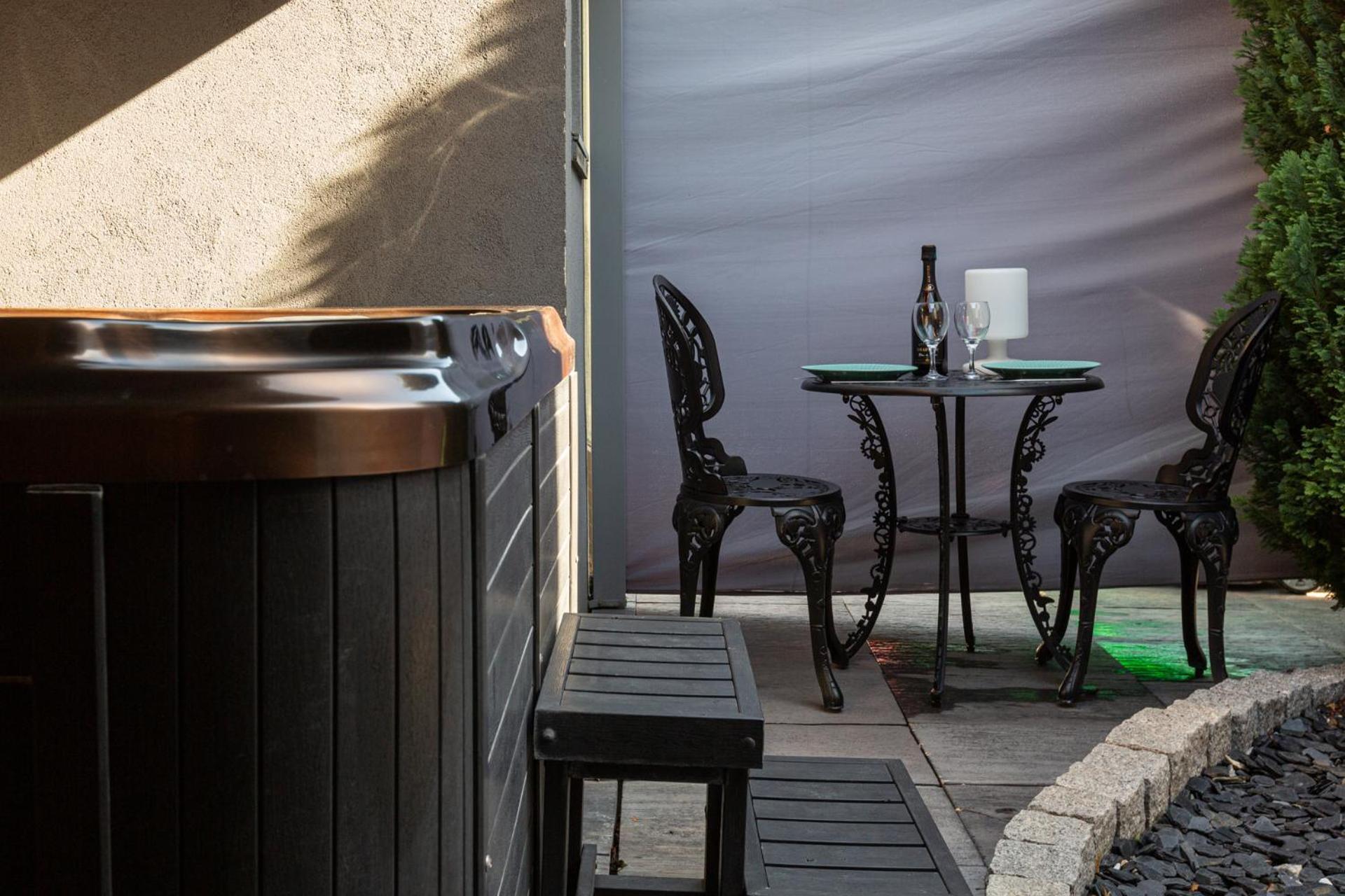 Gites Spa Strasbourg - Studio Romantique, Jacuzzi, Sauna, Terrasse Privee Furdenheim المظهر الخارجي الصورة